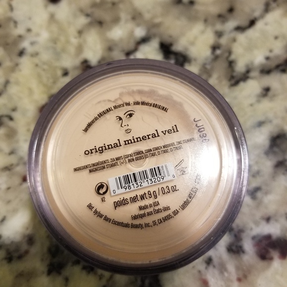 Mineral Veil Finishing Powder - Picture 3 of 3